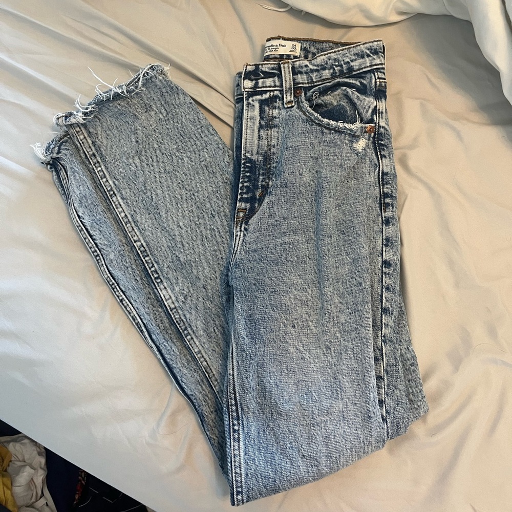 Abercrombie 90s ultra high rise straight jean